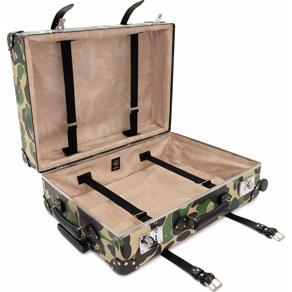 BAPE X GLOBE-TROTTER LARGE 30″ CHECK-IN 4 WHEELS